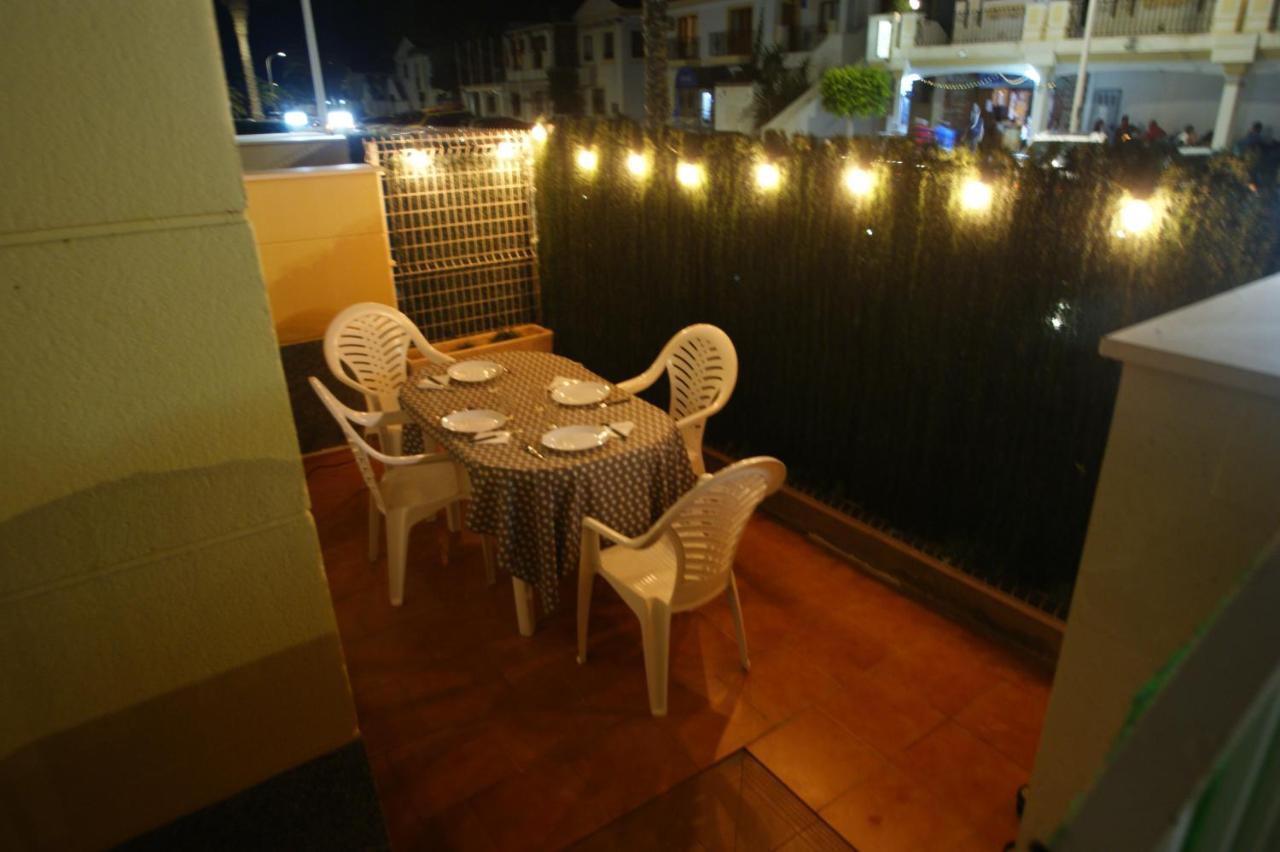 Apartamento En Vera A 300 M De La Playa, Con Patio Y Salida Directa A Calle Exteriör bild