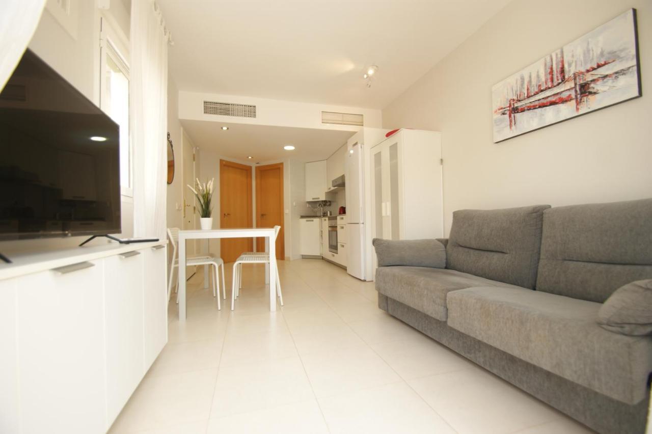 Apartamento En Vera A 300 M De La Playa, Con Patio Y Salida Directa A Calle Exteriör bild