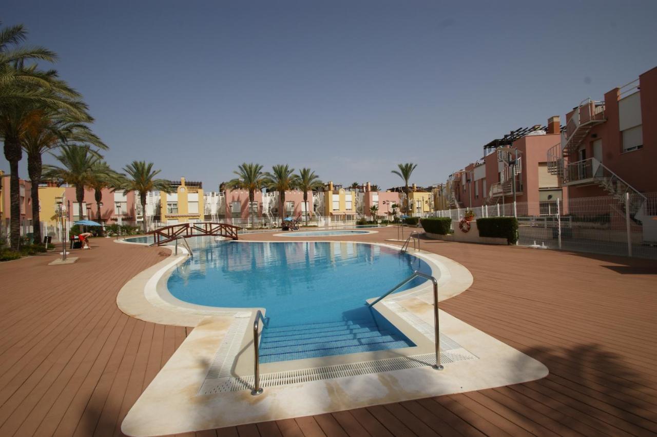 Apartamento En Vera A 300 M De La Playa, Con Patio Y Salida Directa A Calle Exteriör bild