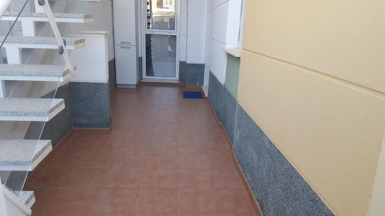 Apartamento En Vera A 300 M De La Playa, Con Patio Y Salida Directa A Calle Exteriör bild