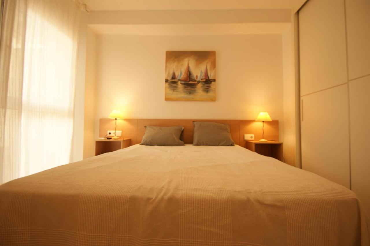 Apartamento En Vera A 300 M De La Playa, Con Patio Y Salida Directa A Calle Exteriör bild