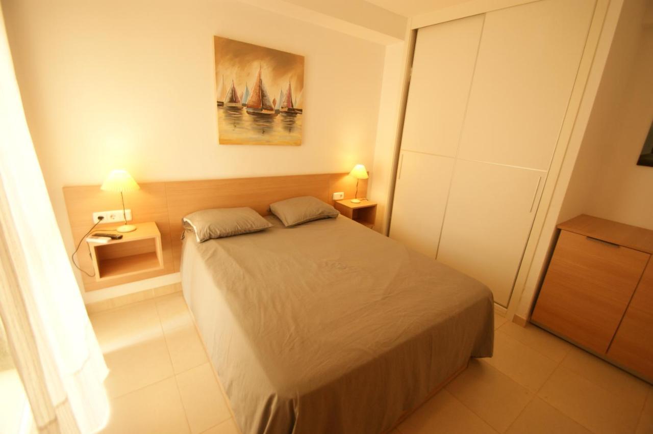 Apartamento En Vera A 300 M De La Playa, Con Patio Y Salida Directa A Calle Exteriör bild