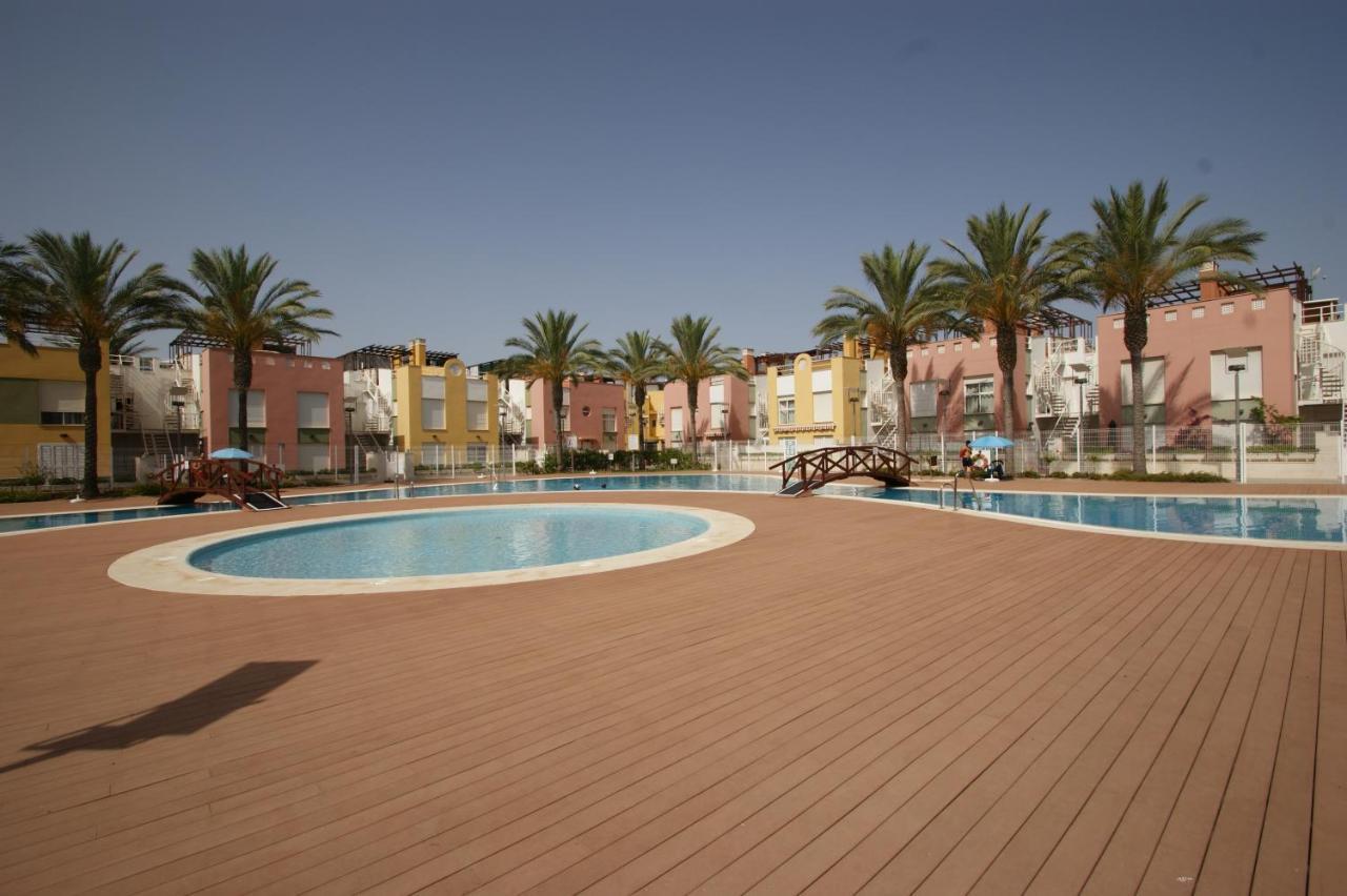 Apartamento En Vera A 300 M De La Playa, Con Patio Y Salida Directa A Calle Exteriör bild